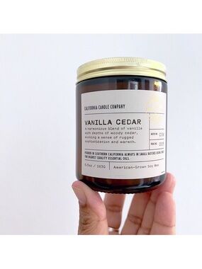 Leoben Company Vanilla Cedar Scented Candle